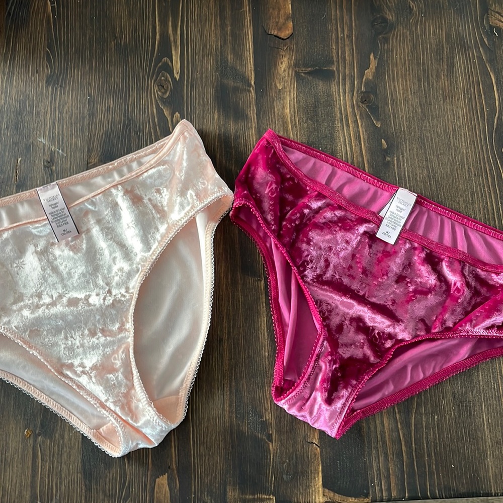 (SOLD)Victoria Secret Panties 🌸NWOT🌸